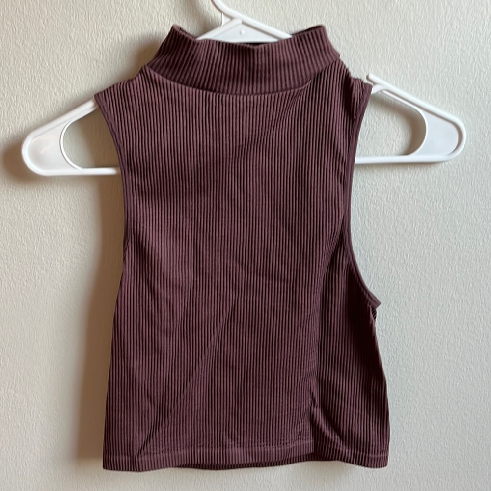 Zara high neck cropped purple short size S